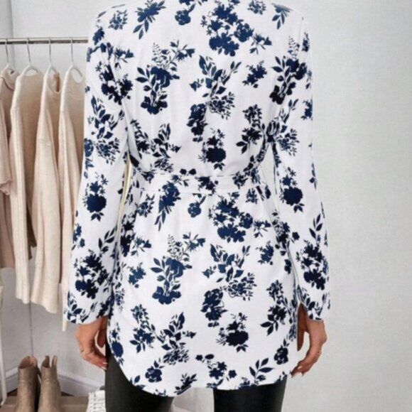 SHEIN Blue & White Floral Button-Down Tunic Top XL - Picture 2 of 10